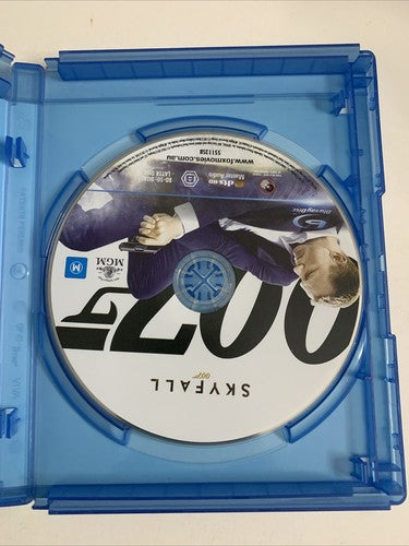 Skyfall (Blu-ray, 2012) Daniel Craig, Javier Bardem, Ralph Fiennes Region B