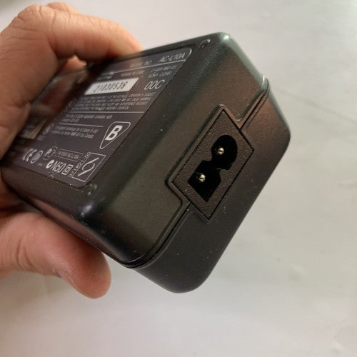Genuine Sony AC-L10A Camera Charger For Handycam Cyber-shot Camera 8.4V 1.5A