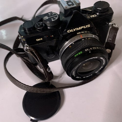 Olympus OM-2 35mm Film Camera G.Zuiko AUTO-W f/2.8 Lens Untested