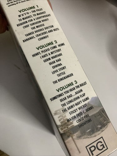 MASH : Season 1 (DVD, 1972, 3-Disc) Region 4