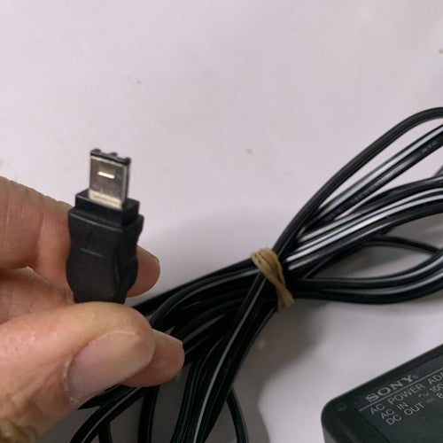 Genuine Sony AC-L10B Power Supply Camcorder Charger 8.4V 1.5A For Sony Handycam