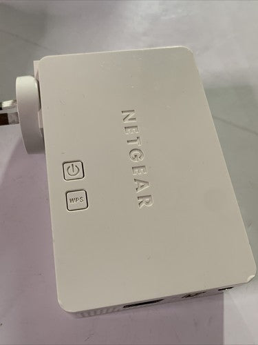 NETGEAR Universal Dual Band WiFi Extender Repeater Wall Plug  WN3500RP