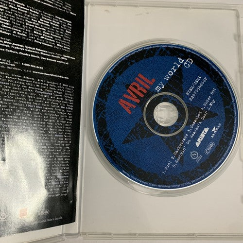 Avril Lavigne – My World (DVD + CD, 2003, 2-Disc) All Regions