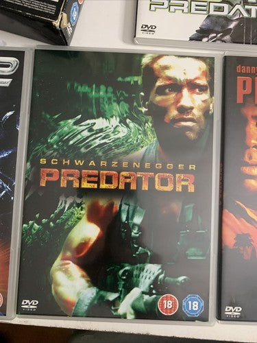 Predator Quadrilogy: Predator 1 &2, Alien Vs Predator, AVP 2 (DVD) Region 2