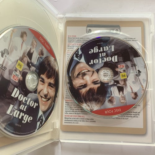Doctor At Large: The Complete Series (DVD, 1955, 4-Disc) Region 4