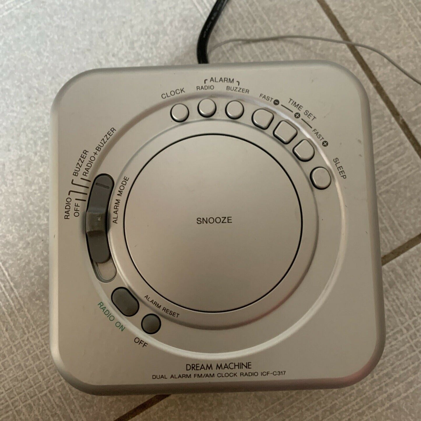 Sony Dream Machine Dual Alarm FM/AM Clock Radio ICF-C317