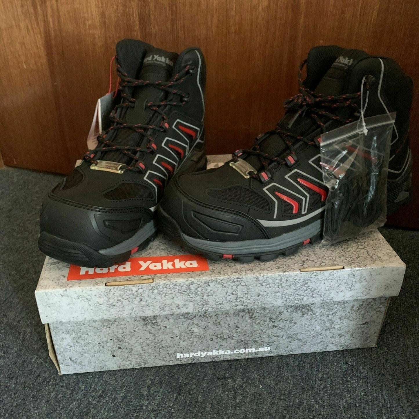 Hard Yakka Y60083 Black Red Blizzard Boots With Composite SafetyToe 9.5UK 10.5US