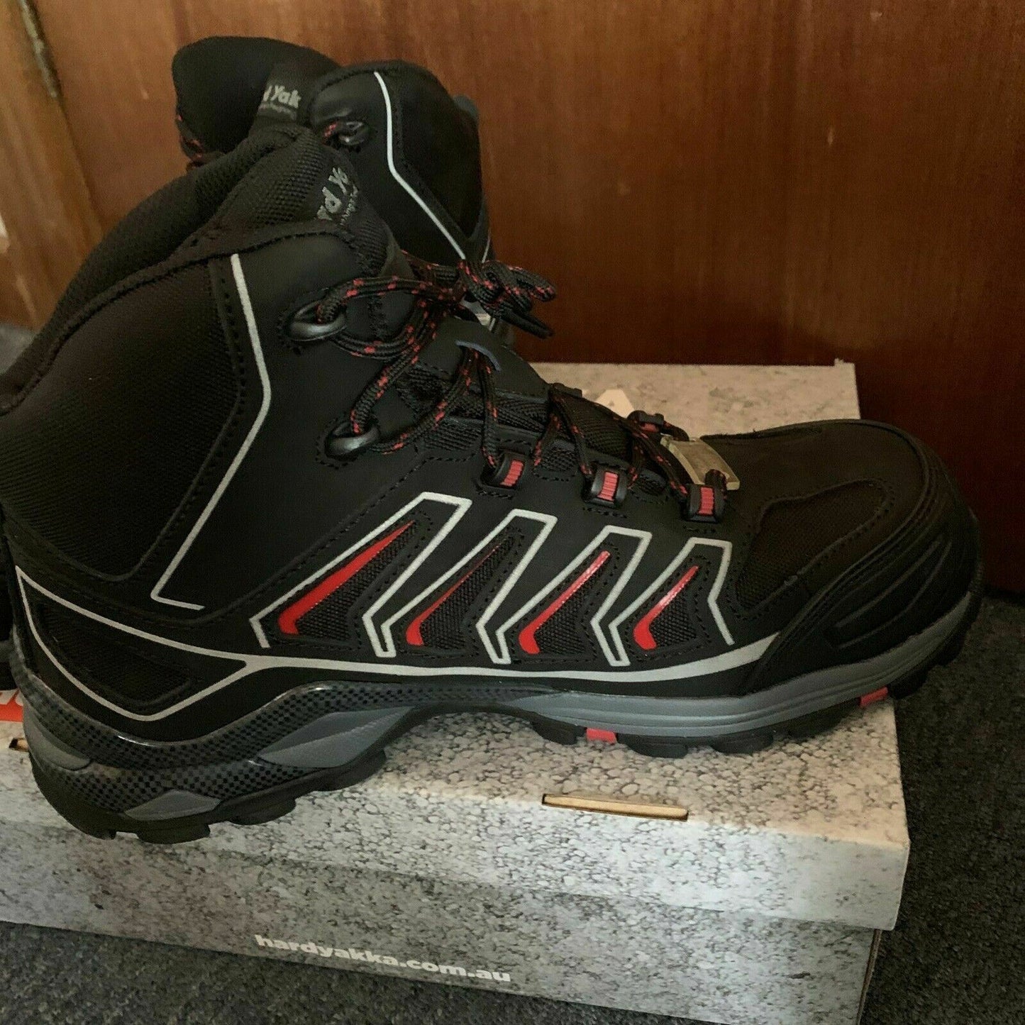Hard Yakka Y60083 Black Red Blizzard Boots With Composite SafetyToe 9.5UK 10.5US