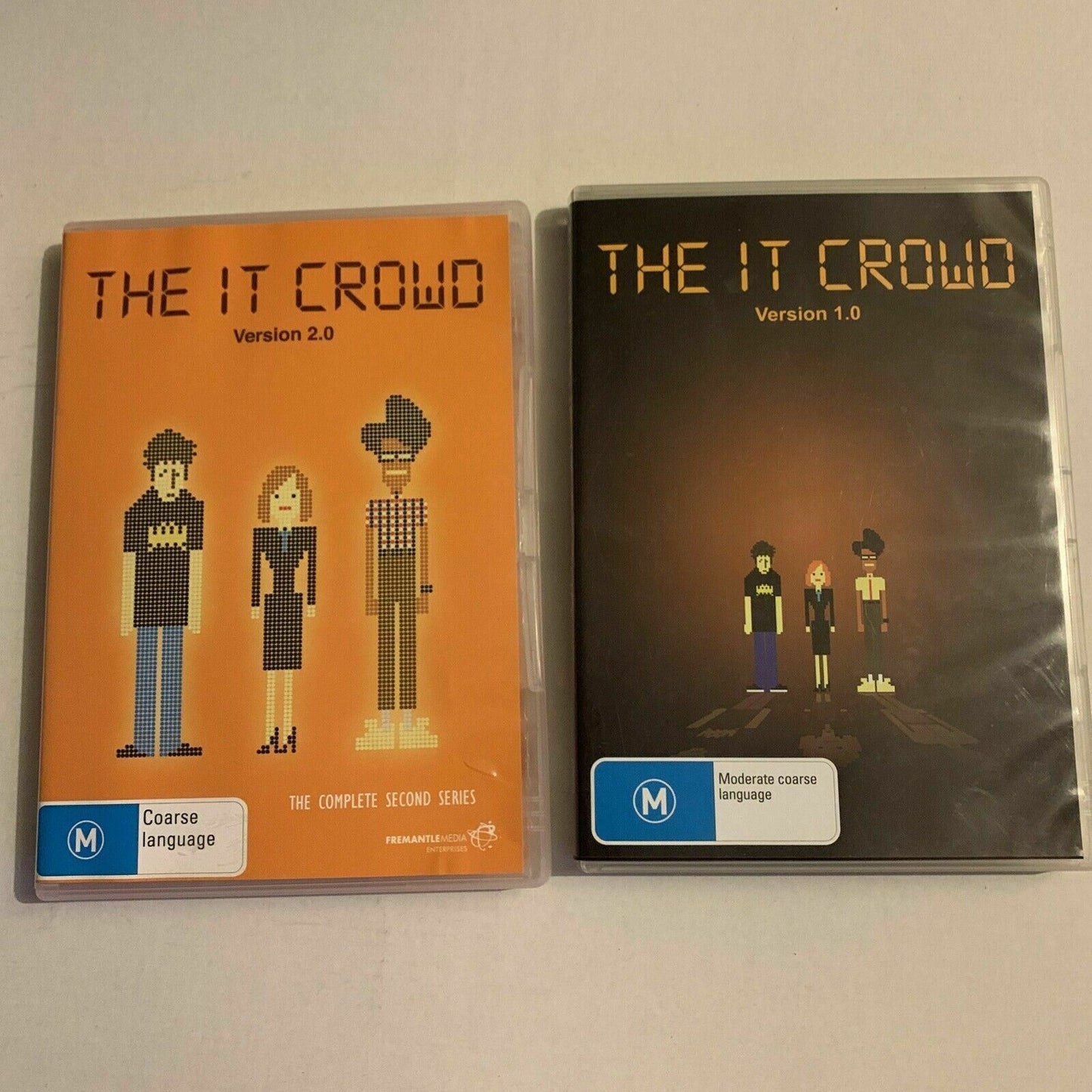 The IT Crowd - Version 1.0 & 2.0 (DVD, 2007) Region 4