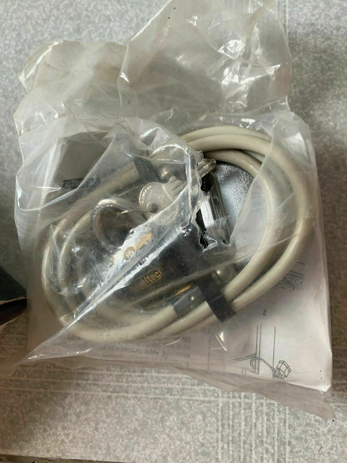 Vintage Qualtec Security Systems PC Laptop Lock Pad-Lok II From 2000