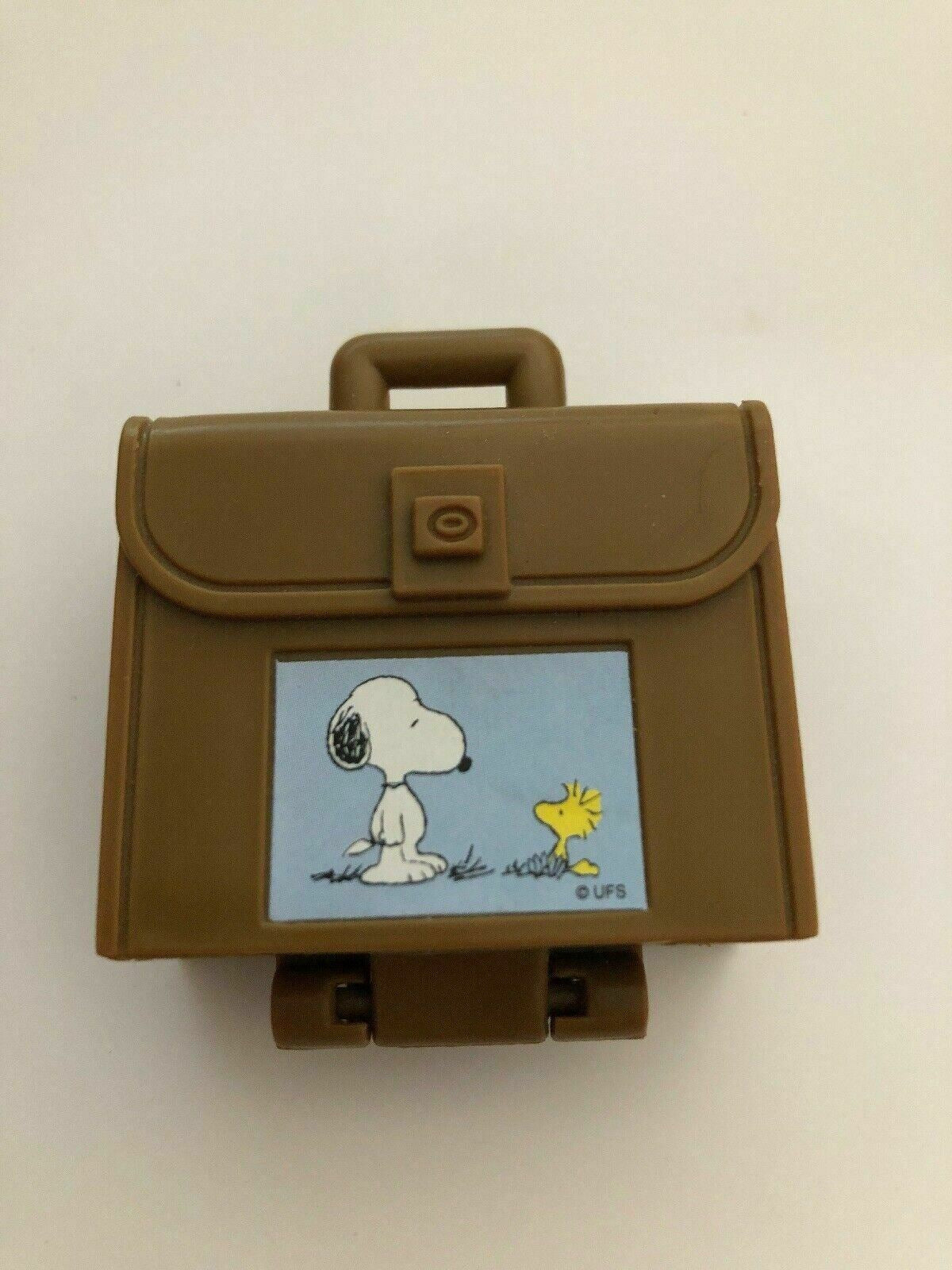 SNOOPY WOODSTOCK CASE Genuine MCDONALD'S Australian Issue Peanuts Figurine Toy