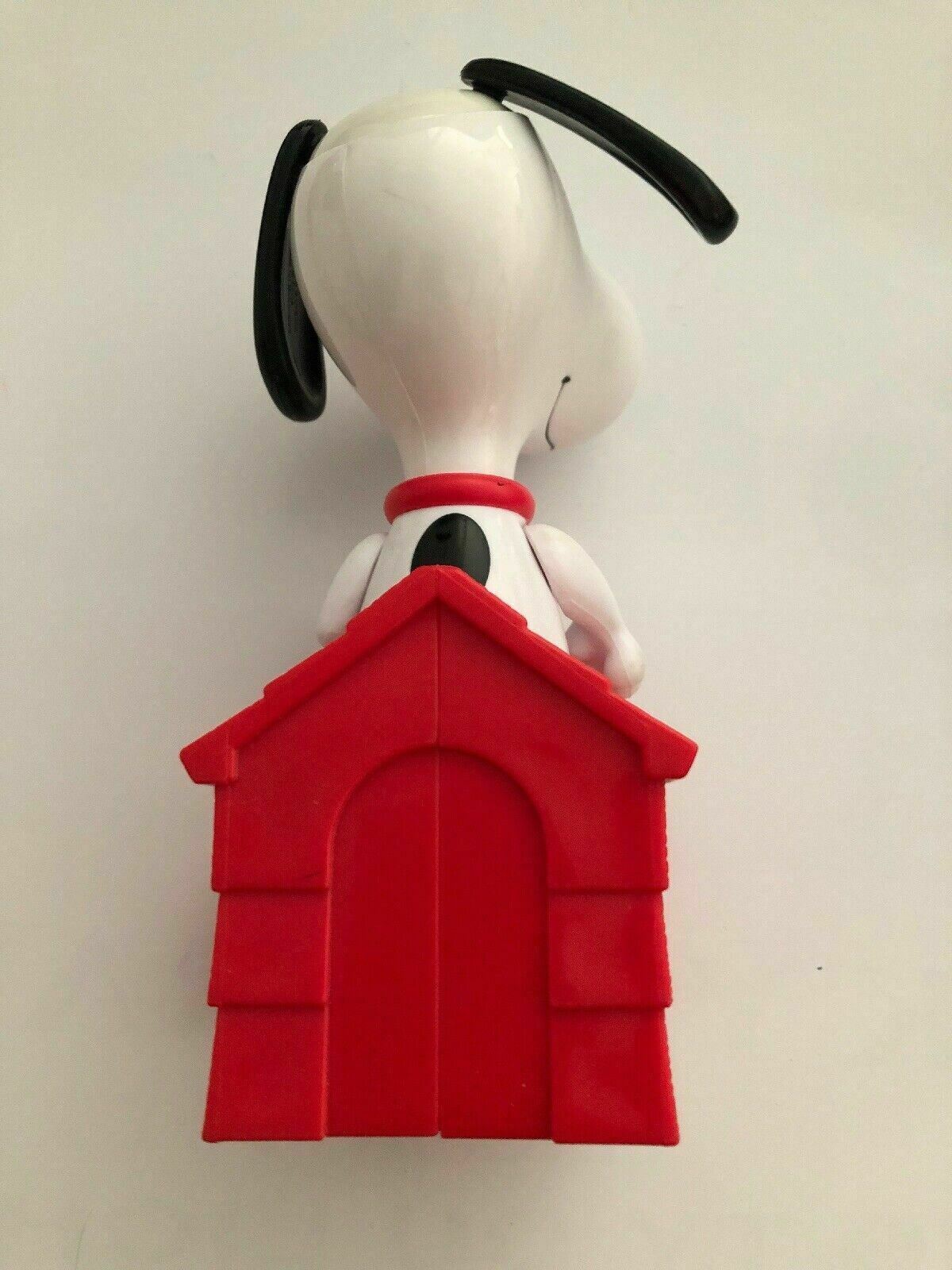 SNOOPY HOUSE MCDONALD'S Genuine Official Promotional Toy Figurine Vintage 2000