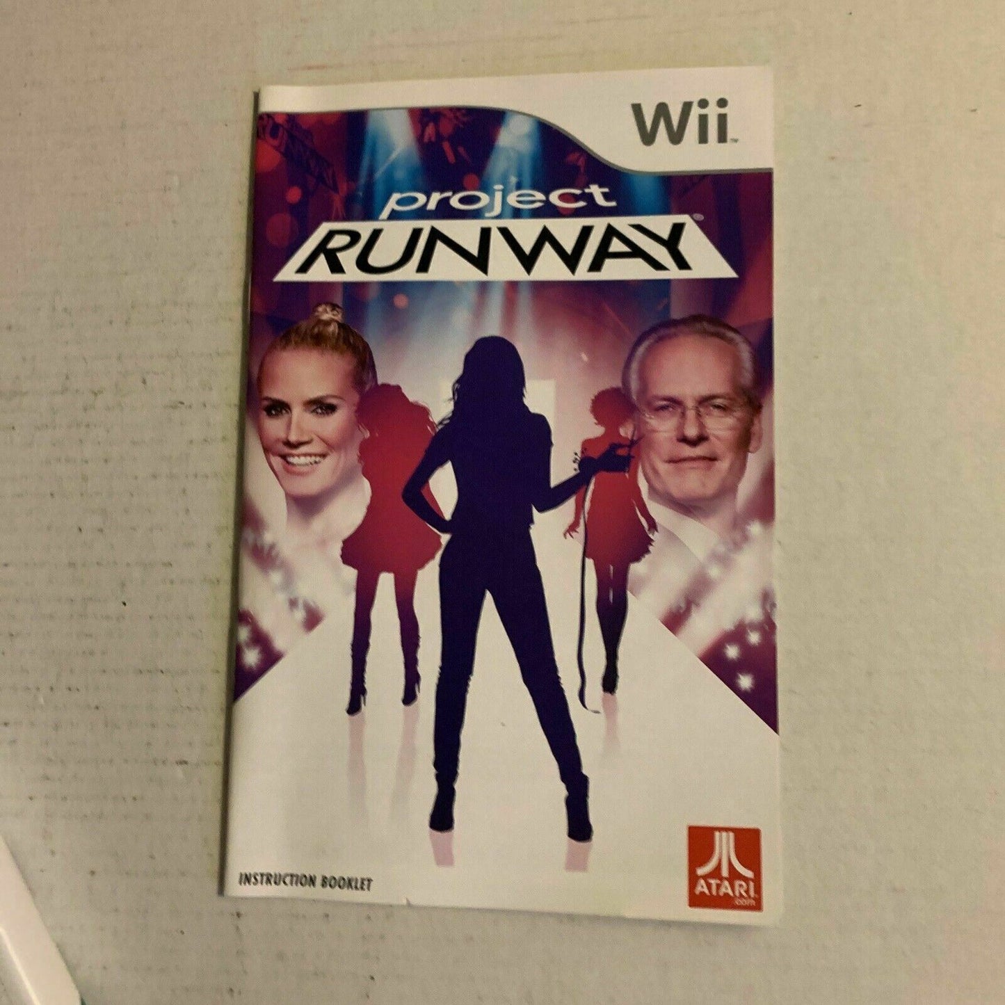 Project Runway  Nintendo Wii Fashion PAL Game With Manual