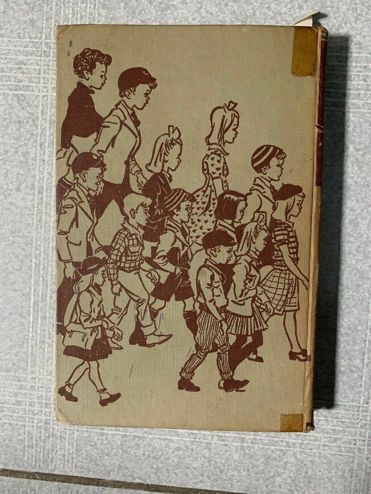 Girdle round the world, Longmans (1952) Vintage Children Book