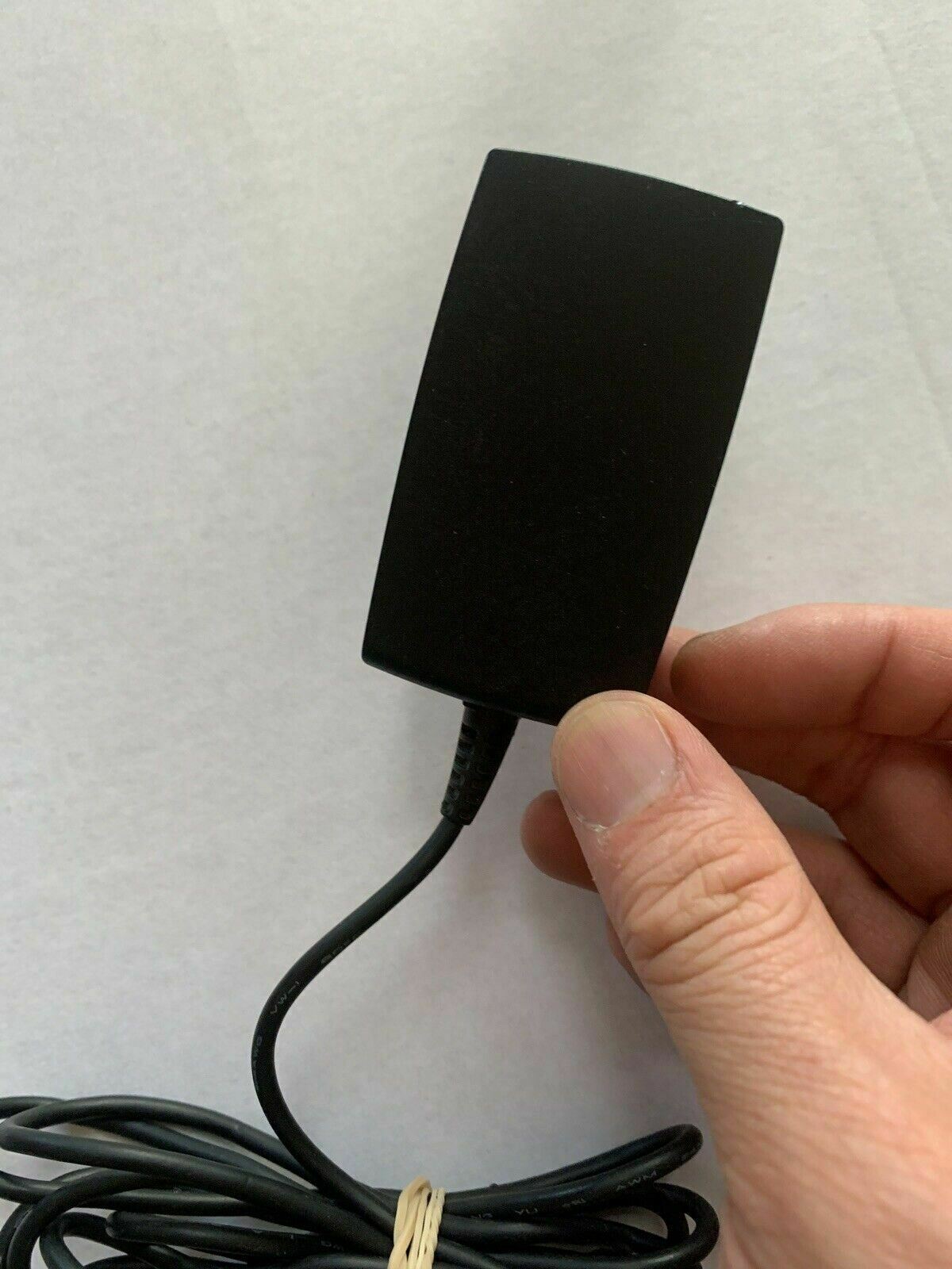 Genuine LG STA-P51AS AC Adapter 4.8V 0.9A