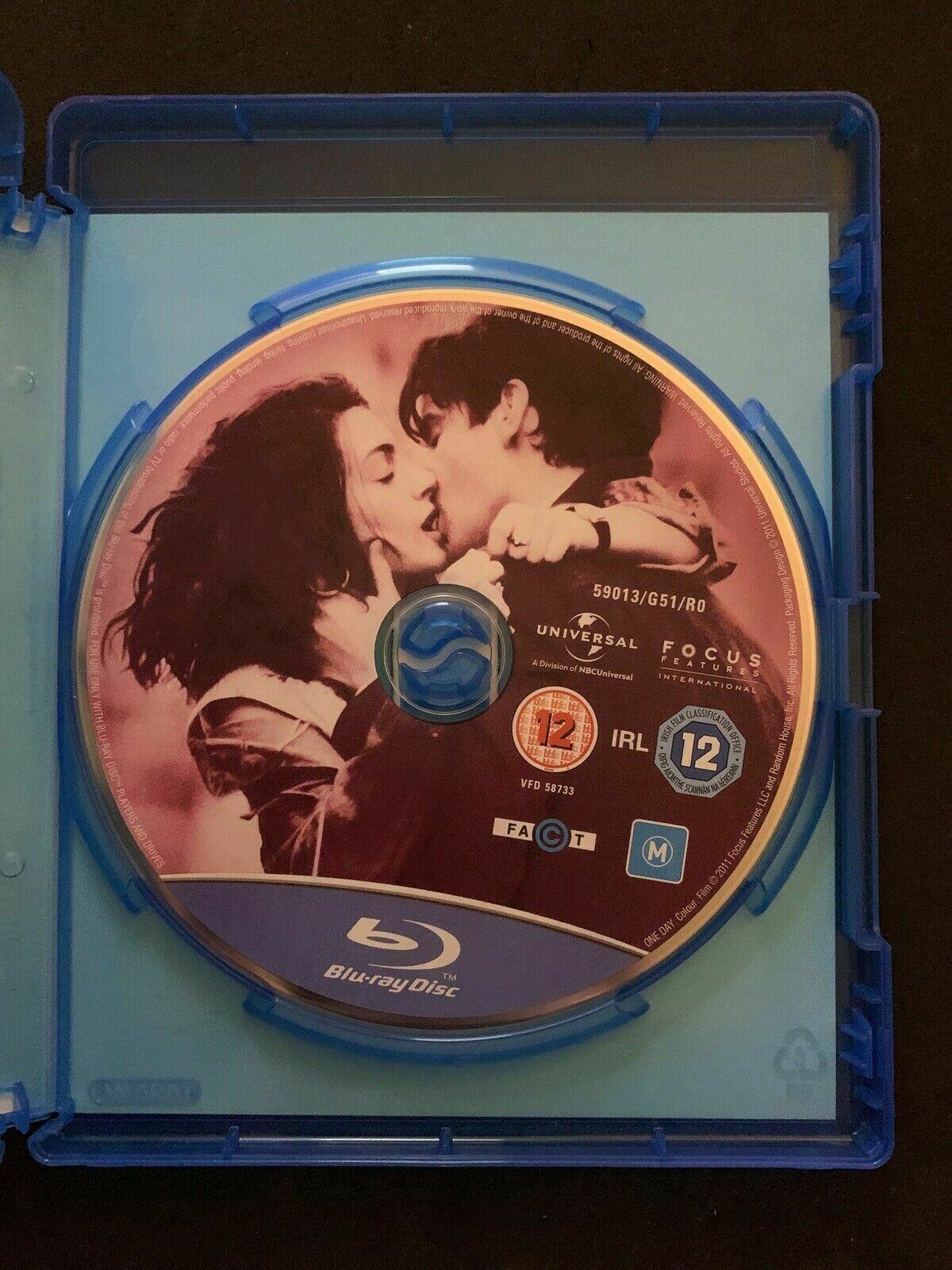 One Day (Blu-ray, 2011) Anne Hathaway, Jim Sturgess, Patricia Clarkson. Region B