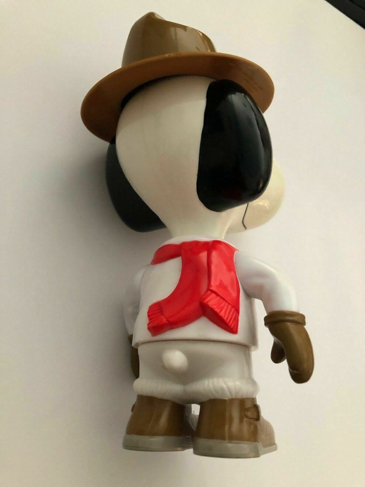 Boy Scout SNOOPY   Genuine McDonald's Toys Peanuts Promotional Toy