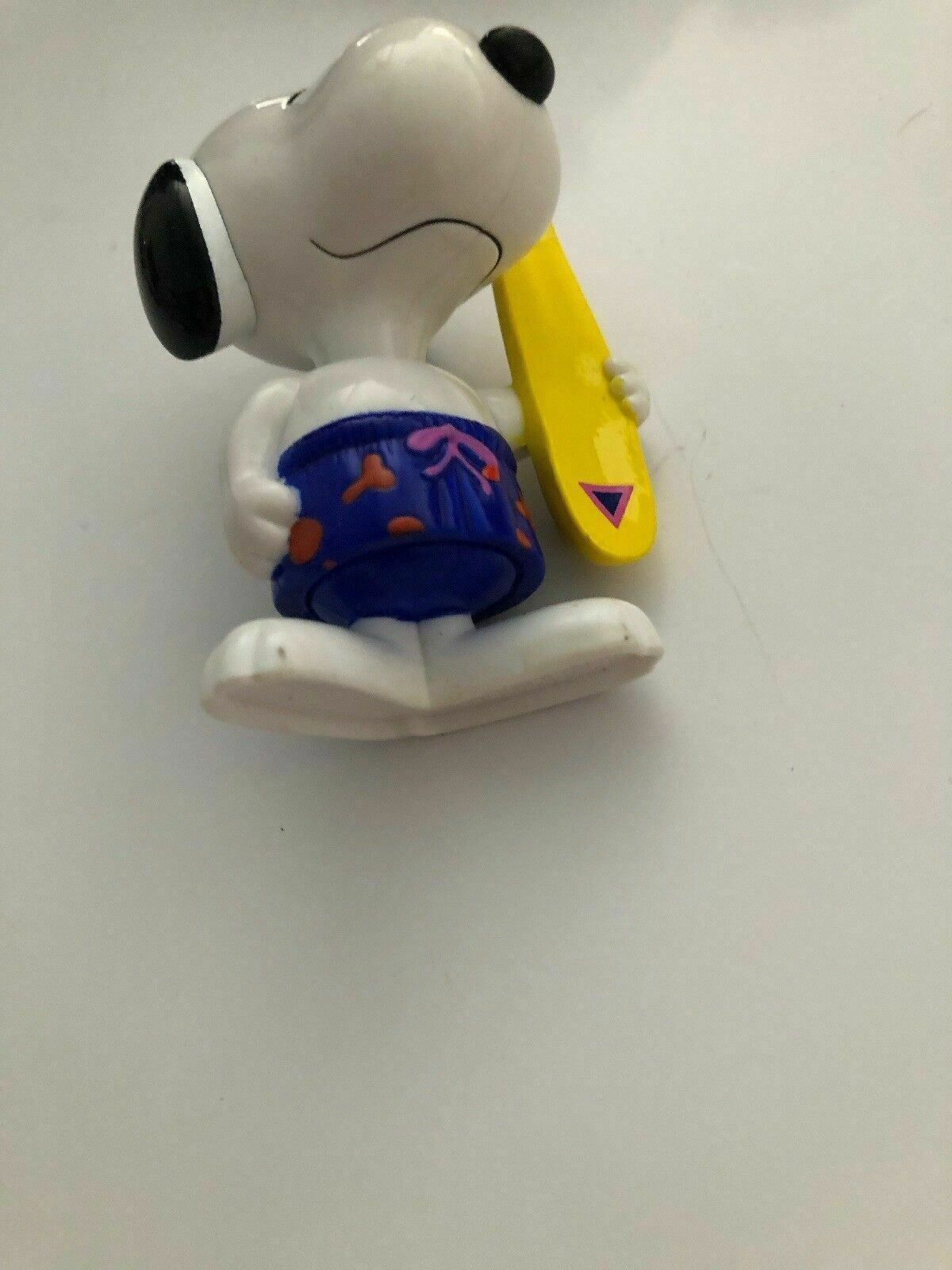 Hawaii 1999 Snoopy World Tour Figure #8 of 21 McDonalds Australian Issue Vintage