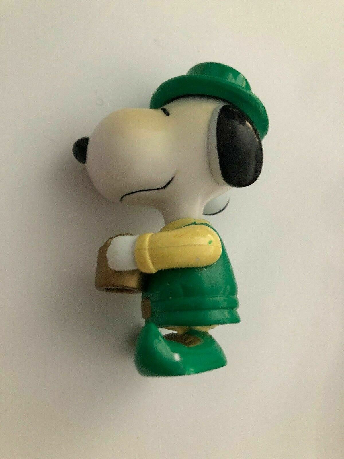 SNOOPY IRELAND Genuine McDonalds Toys Ireland Figurine