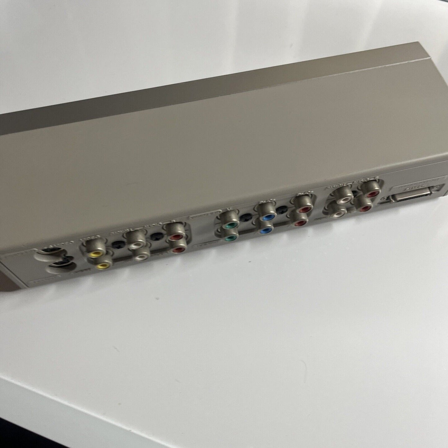 Sony Signal Interface Unit 1:2 Switch AV Switcher RCA S-Video Component IFU-HS1