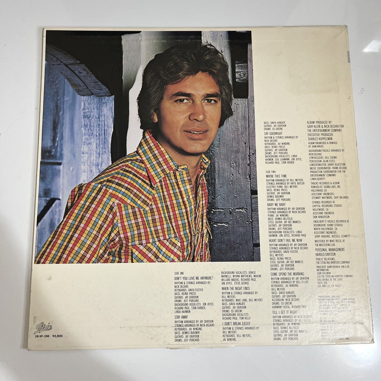 Engelbert Humperdinck – Don't You Love Me Anymore LP 1981 Vinyl REcord 28-3P-296