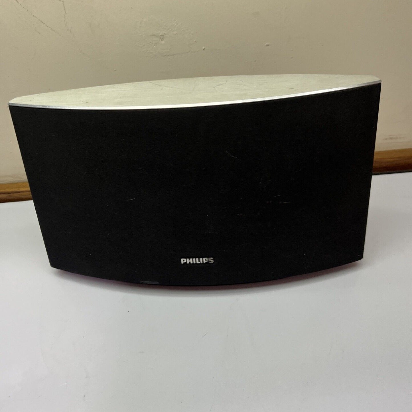 Philips Fidelio SoundAvia Wireless Wi-Fi Speaker AirPlay AD7000W/12