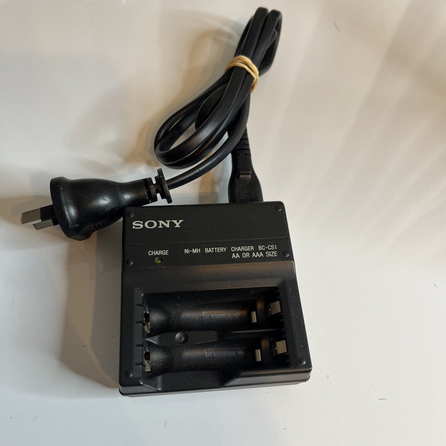 Genuine Sony BC-CS1 Battery Charger For AA AAA NiMH NH-AA NH-AAA Batteries