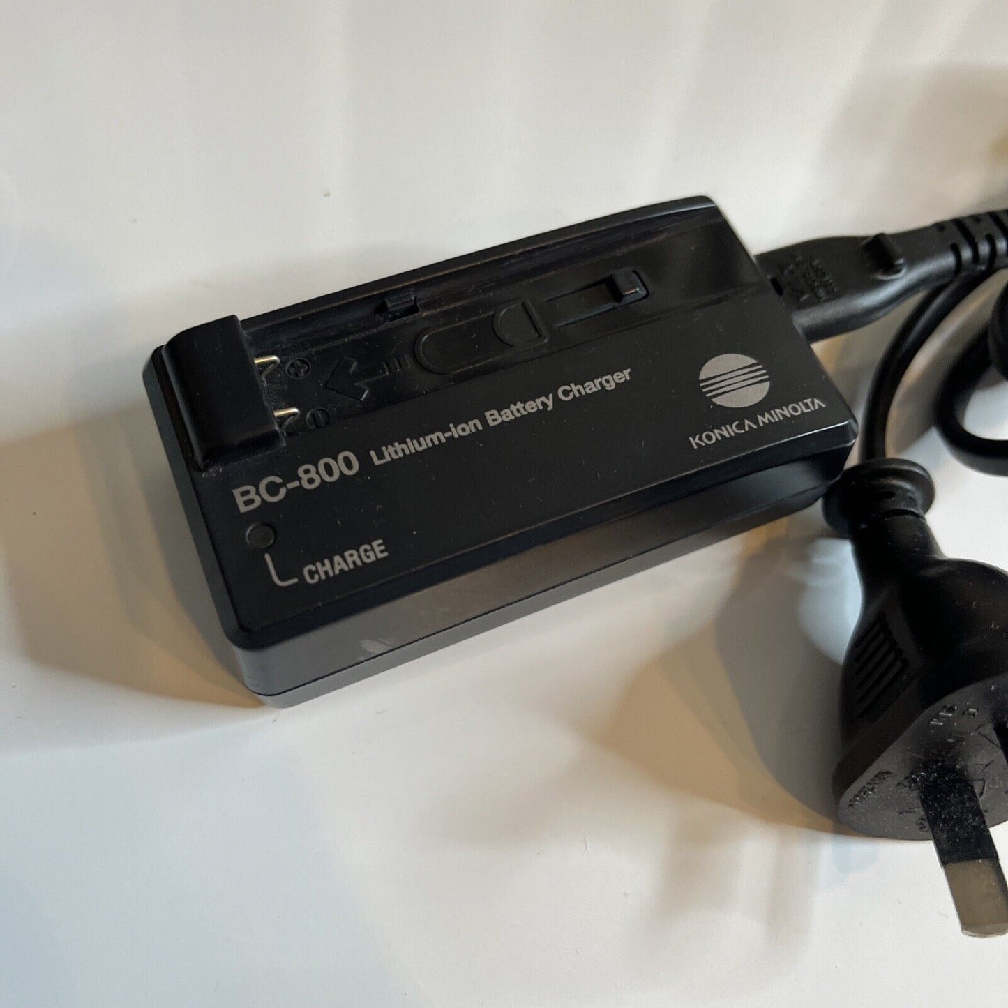Genuine Konika Minolta BC-800 Camera Battery Charger for NP-700 Battery