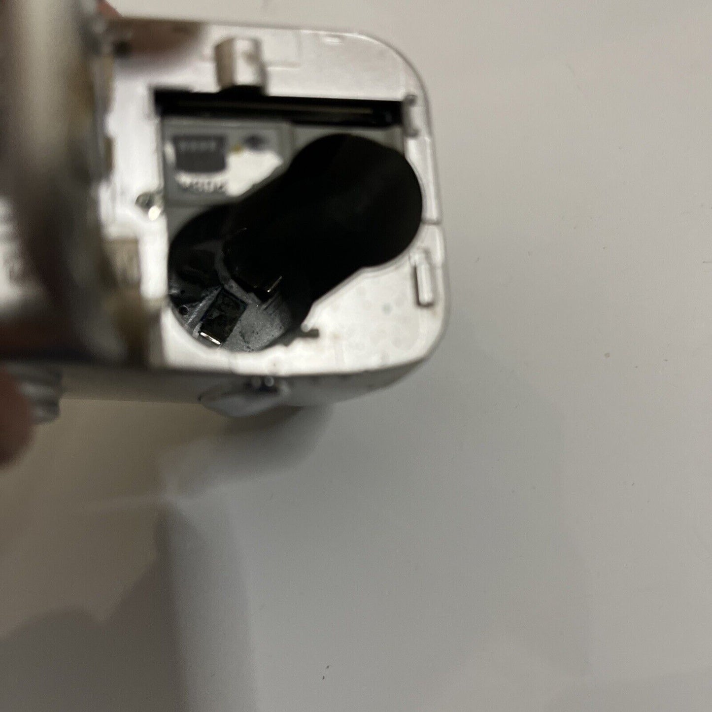 Olympus FE-115 Digital Camera 5MP *Battery Springs Corroded For Parts or Repair