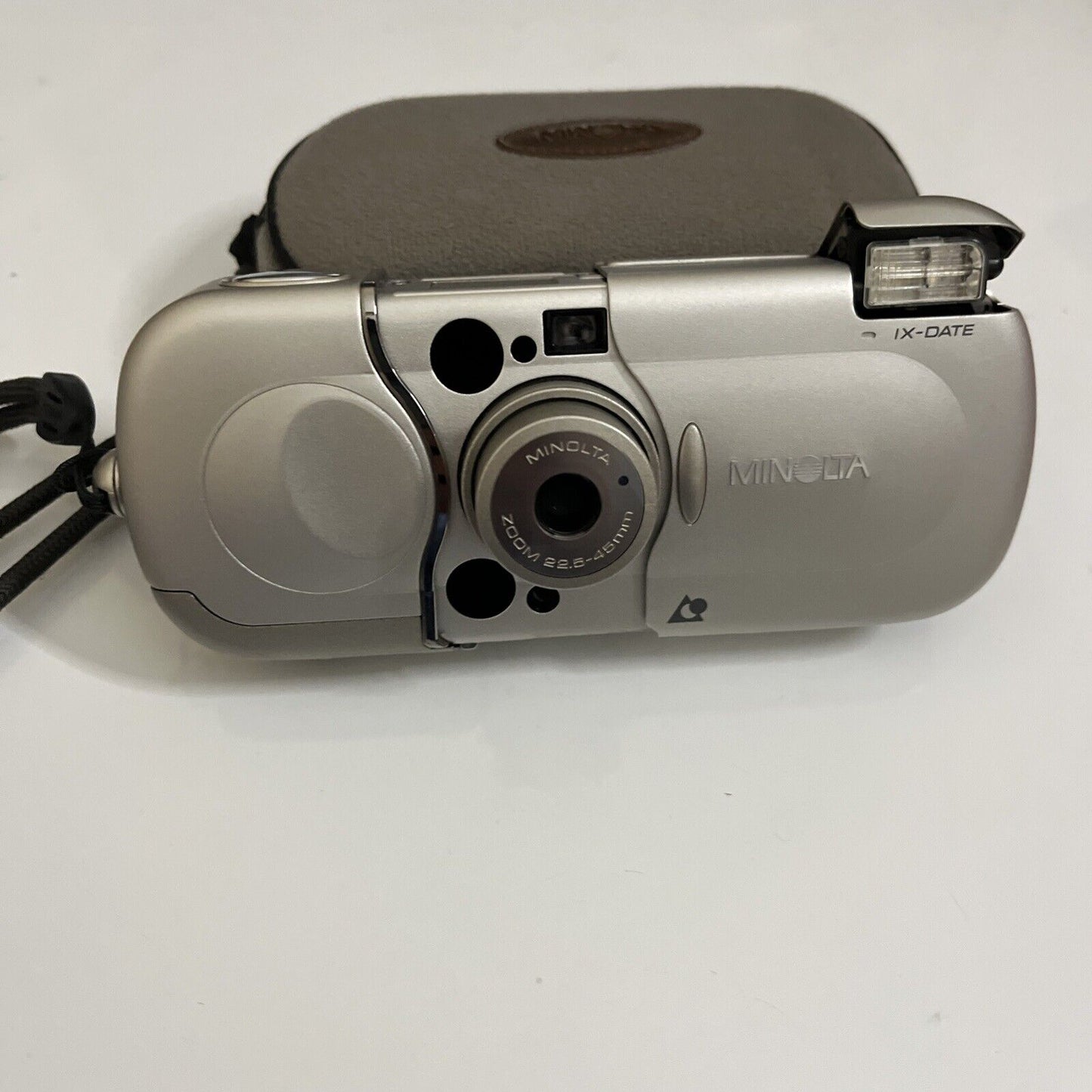 Minolta Vectis 2000 APS Point & Shoot IX-Date Film Slide Camera with Flash