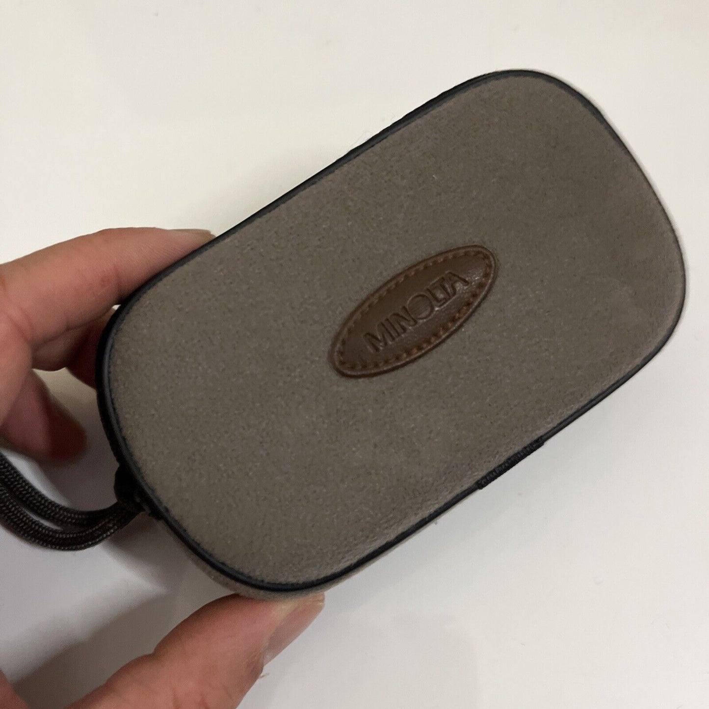 Minolta Vectis 2000 APS Point & Shoot IX-Date Film Slide Camera with Flash