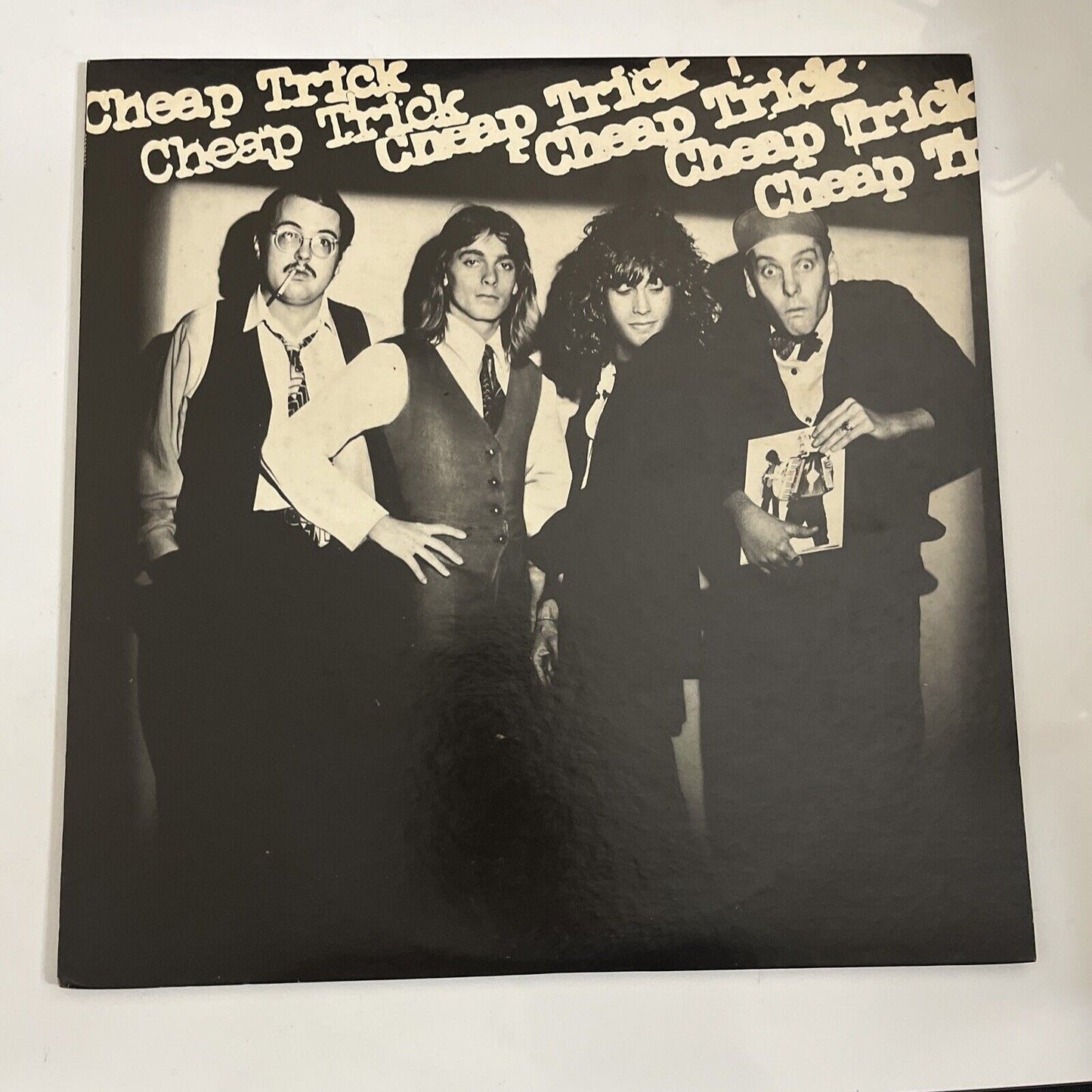 Cheap Trick – Cheap Trick 1977 LP Vinyl Epic Records 25AP 358