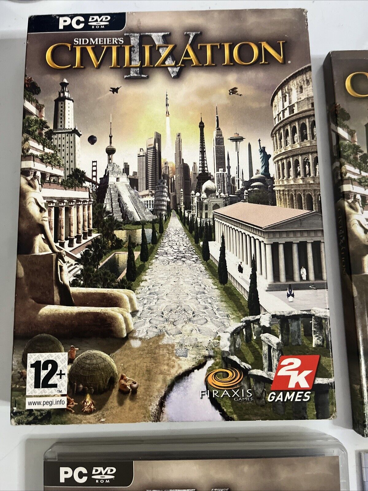 Sid Meier's Civilization IV  PC Windows Game with Book 2005 Complete