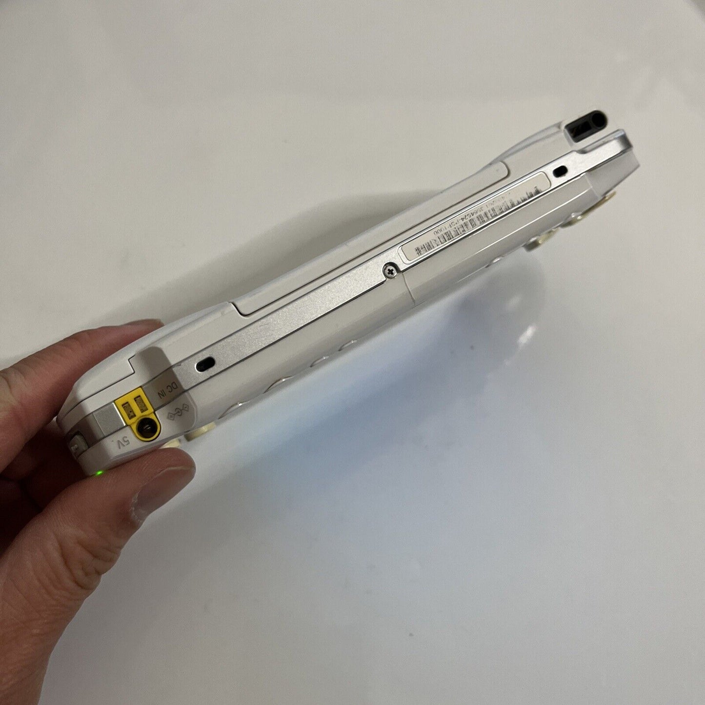 Sony Portable PSP Console Ceramic White Handheld System PSP-1000