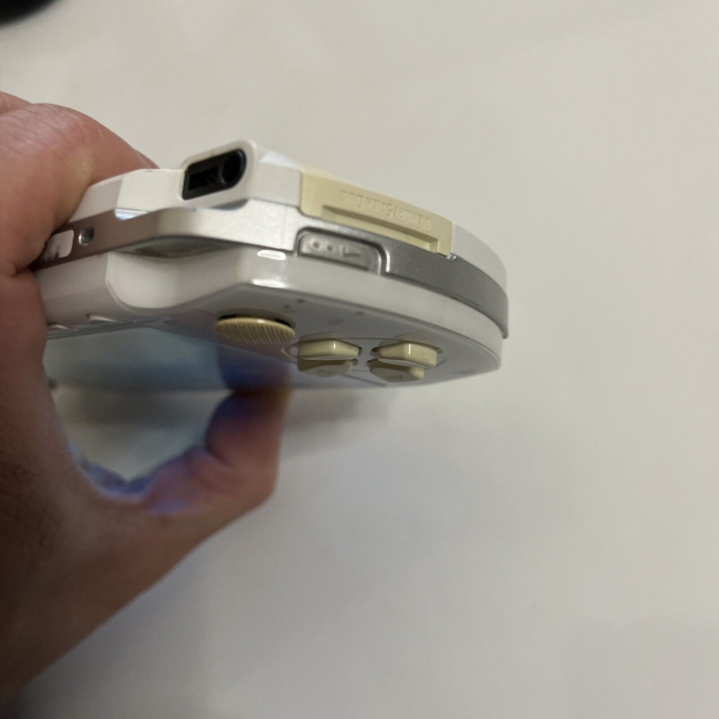 Sony Portable PSP Console Ceramic White Handheld System PSP-1000