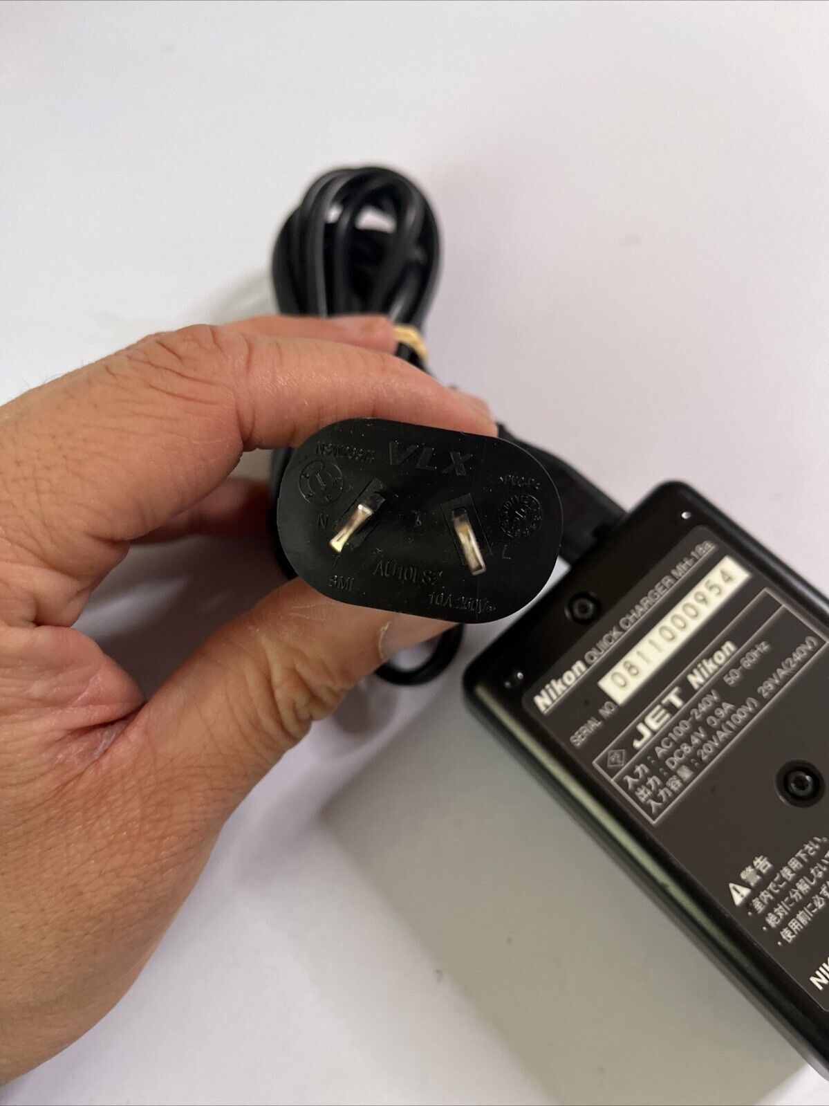 Genuine Nikon Quick Camera Charger MH-18a for EN-EL3 EN-EL3a EN-EL3e Battery