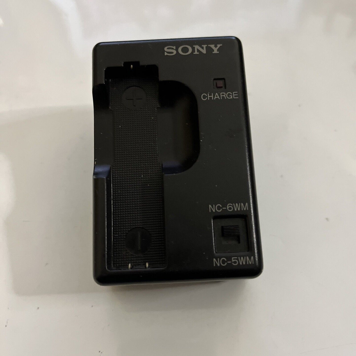 Genuine Sony BC-7BT Gumstick Battery Charger For NC-6WM NC-5WM MiniDisc Walkman