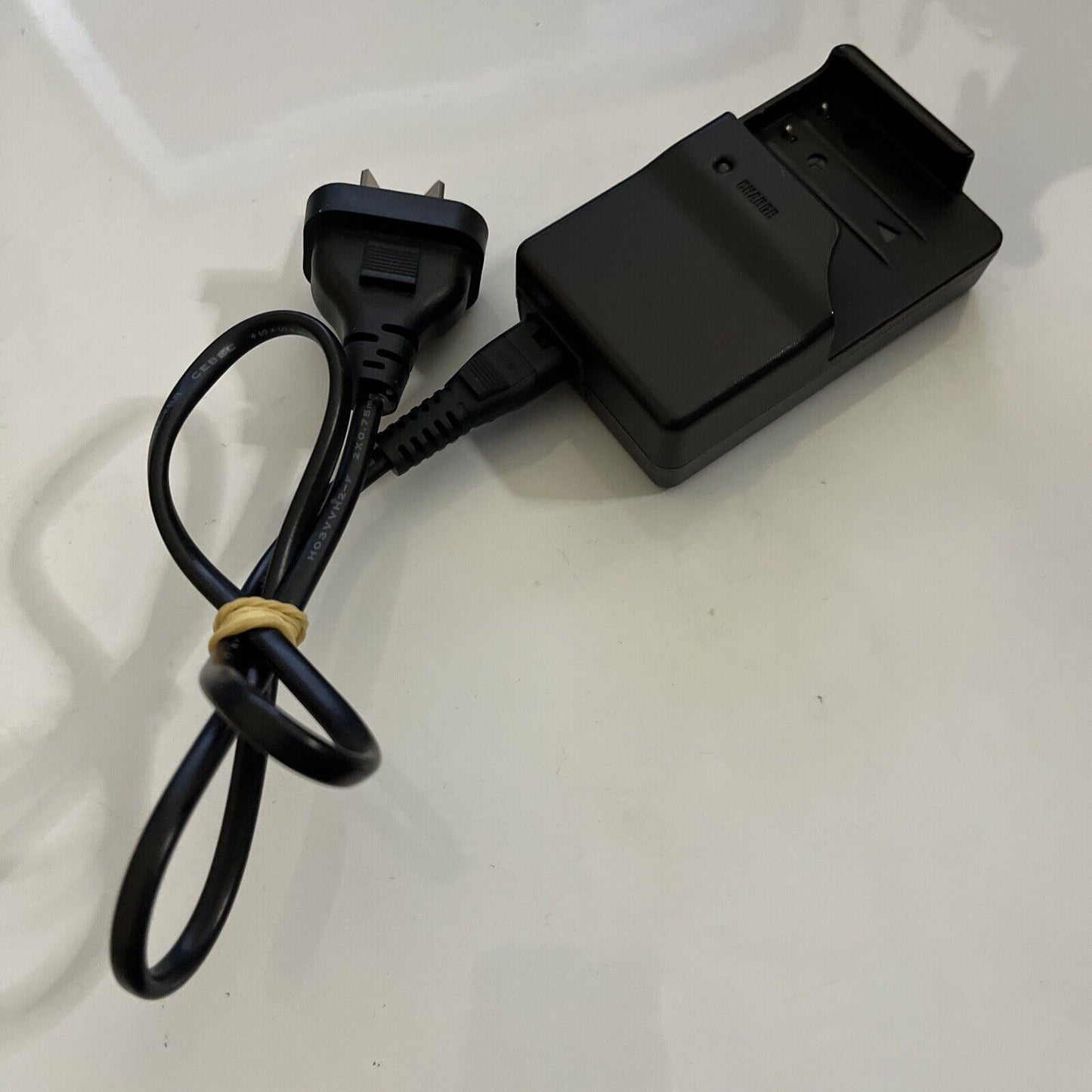 Genuine Konica Camera Battery Charger DR-BC-K4 For DR-LB4 Batteries