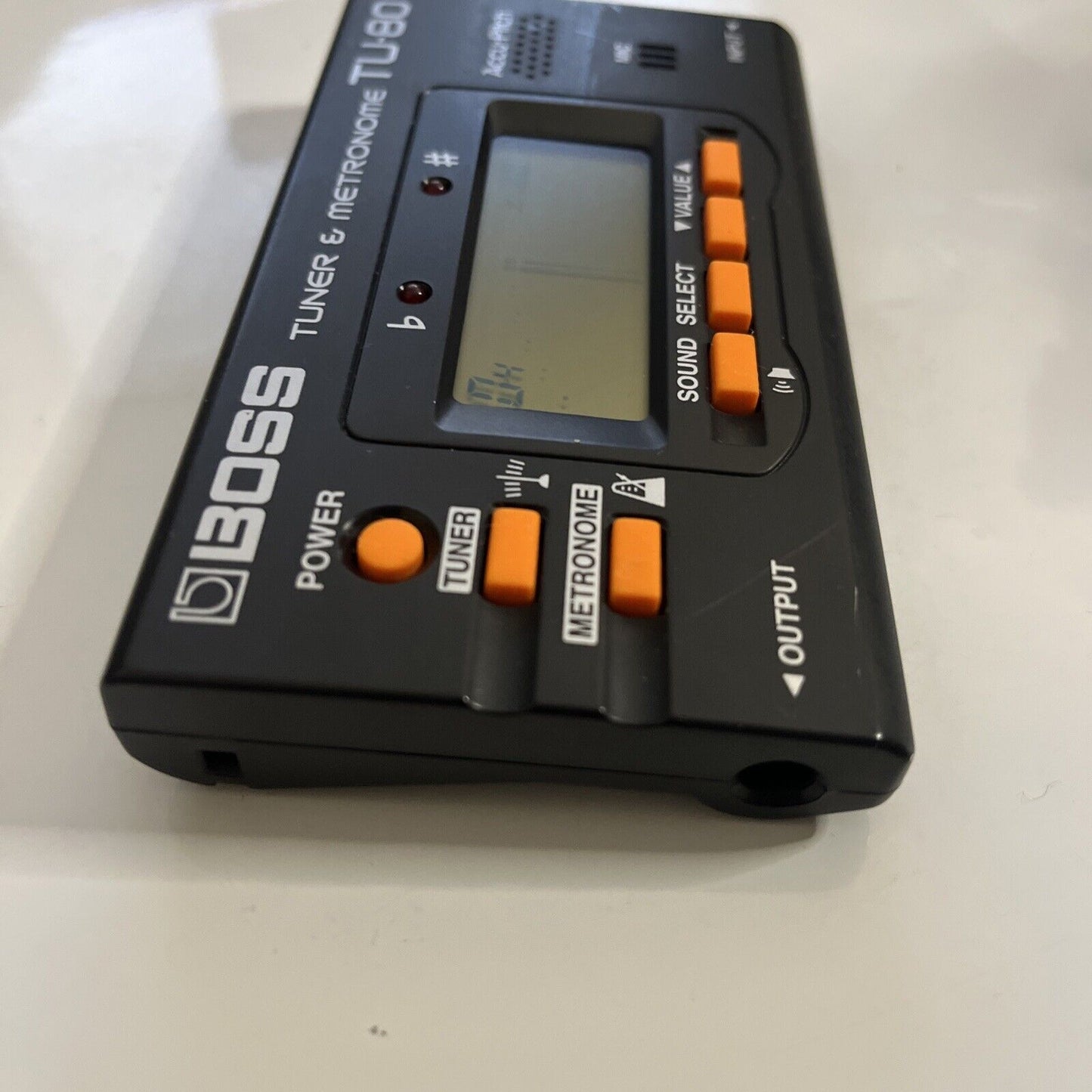 BOSS Guitar/Bass Chromatic Tuner & Metronome TU-80