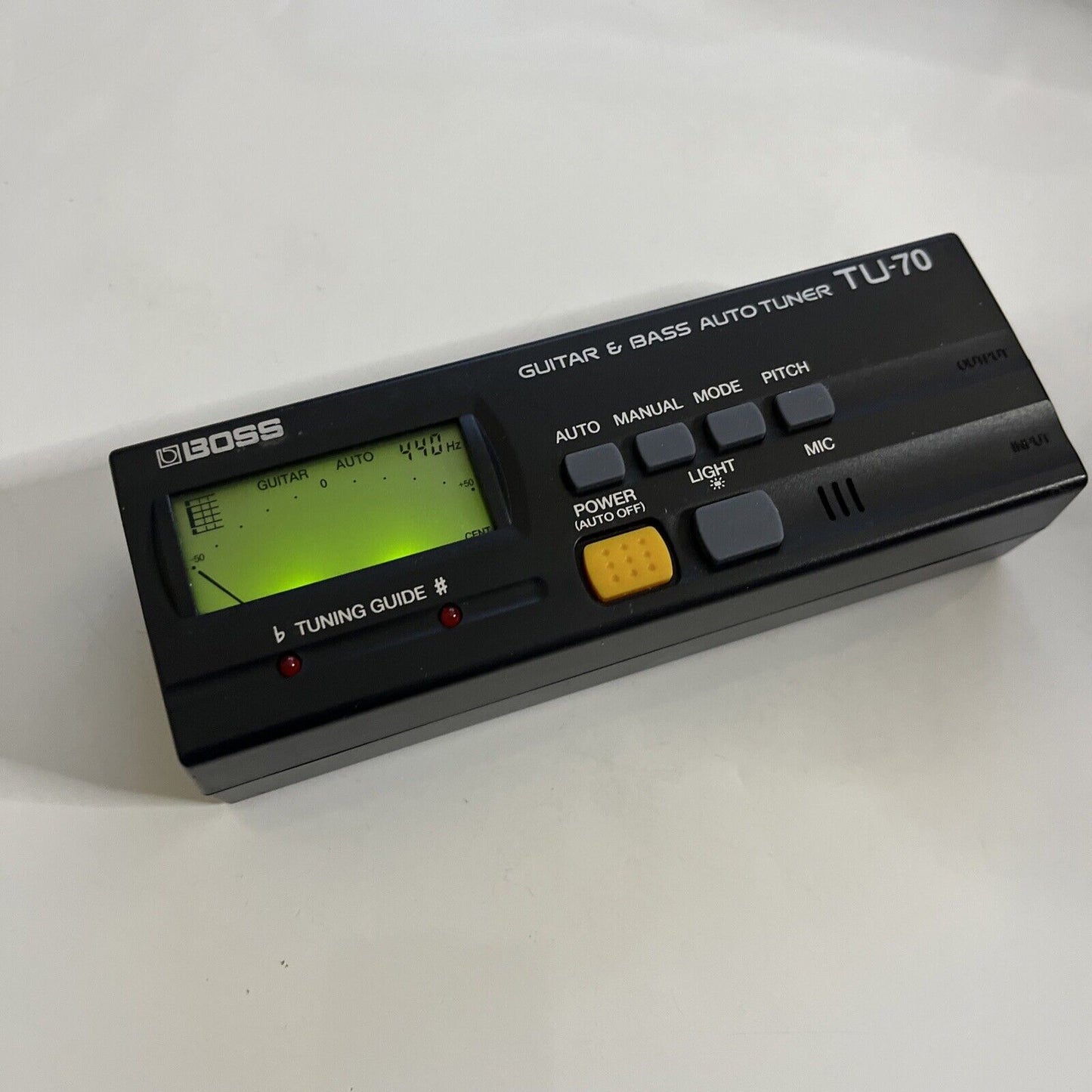 BOSS Guitar & Bass Auto Chromatic Tuner TU-70