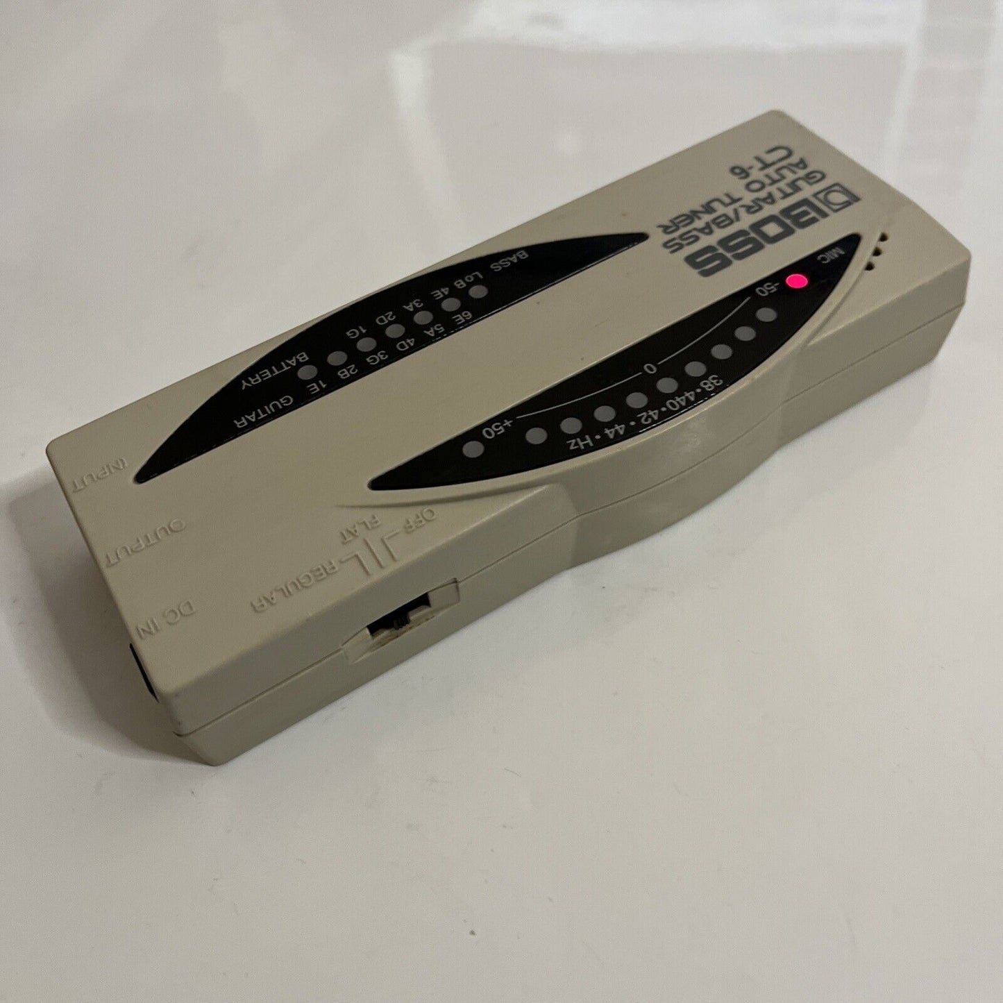 Boss Guitar/Bass Auto Tuner CT-6 with Microphone & Jack Output/Input