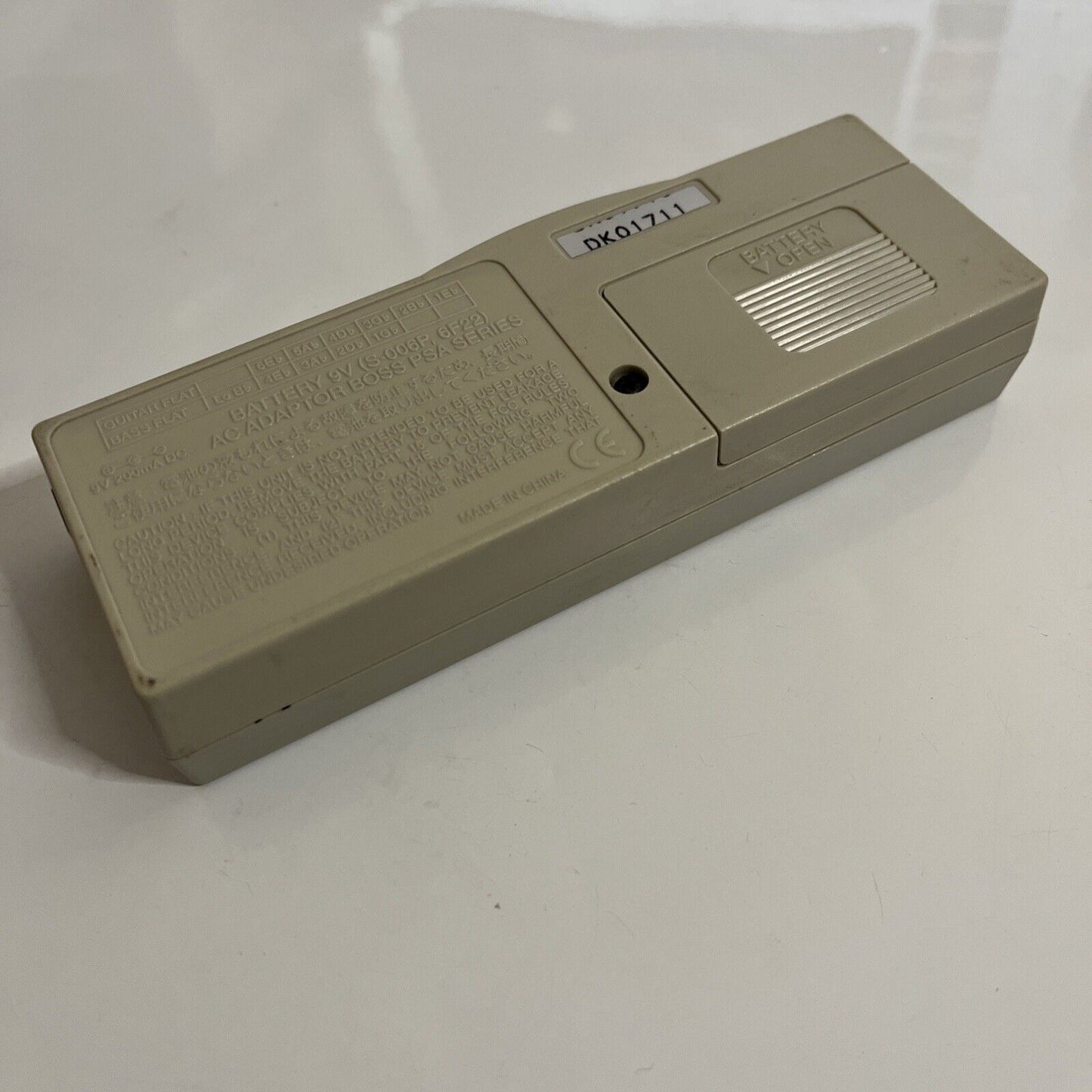 Boss Guitar/Bass Auto Tuner CT-6 with Microphone & Jack Output/Input