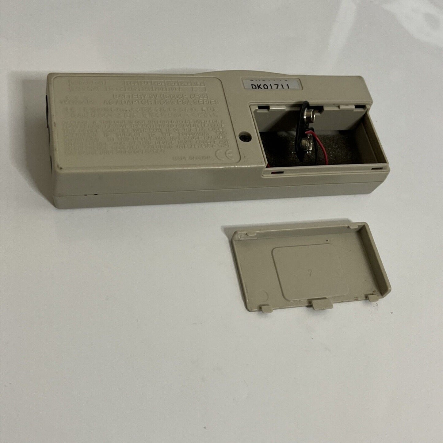 Boss Guitar/Bass Auto Tuner CT-6 with Microphone & Jack Output/Input