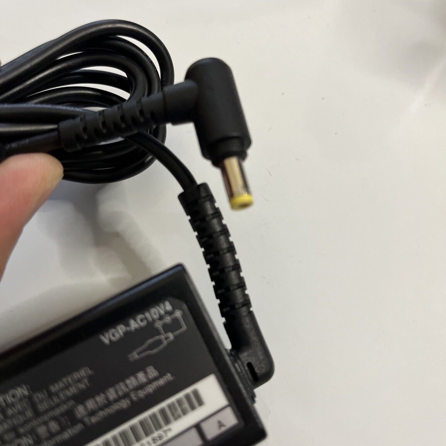 Genuine Sony VAIO AC Adapter VGP-AC10V4 Laptop VAIO Power Supply 10.5V 2.9A