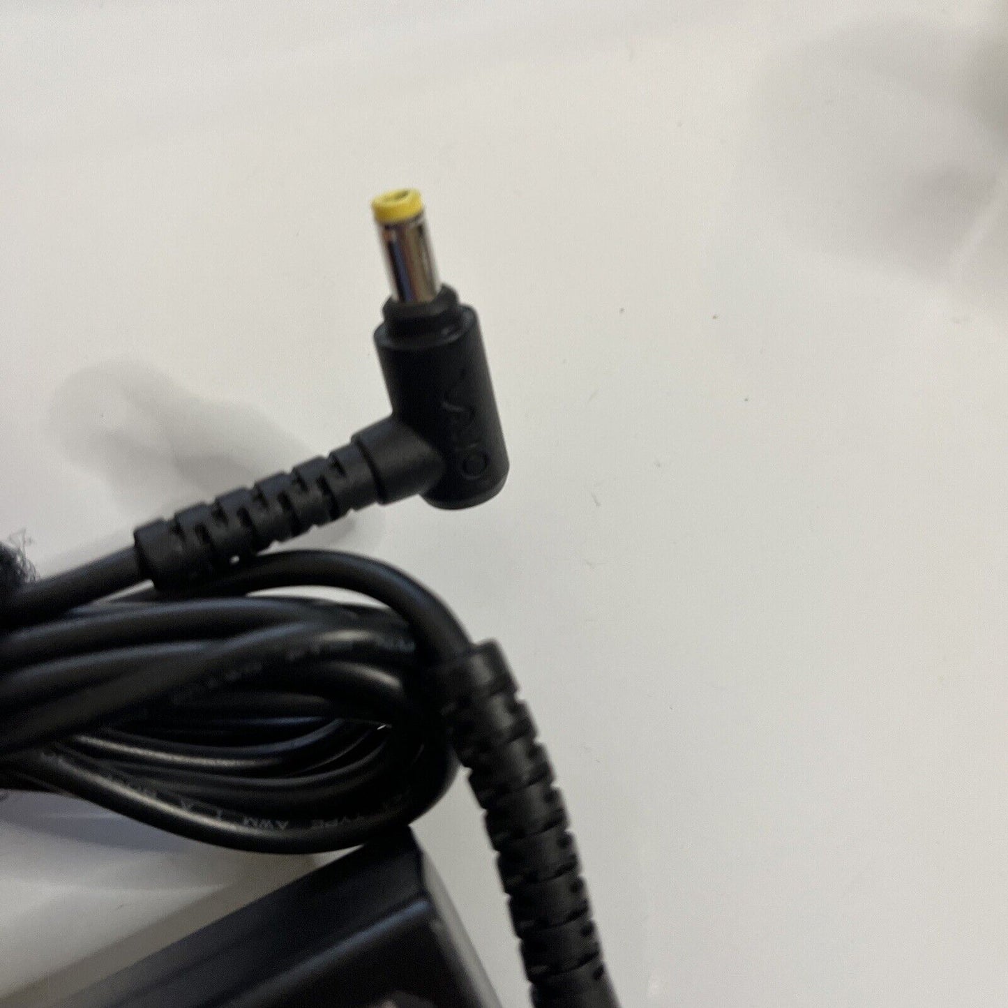 Genuine Sony VAIO AC Adapter VGP-AC10V4 Laptop VAIO Power Supply 10.5V 2.9A