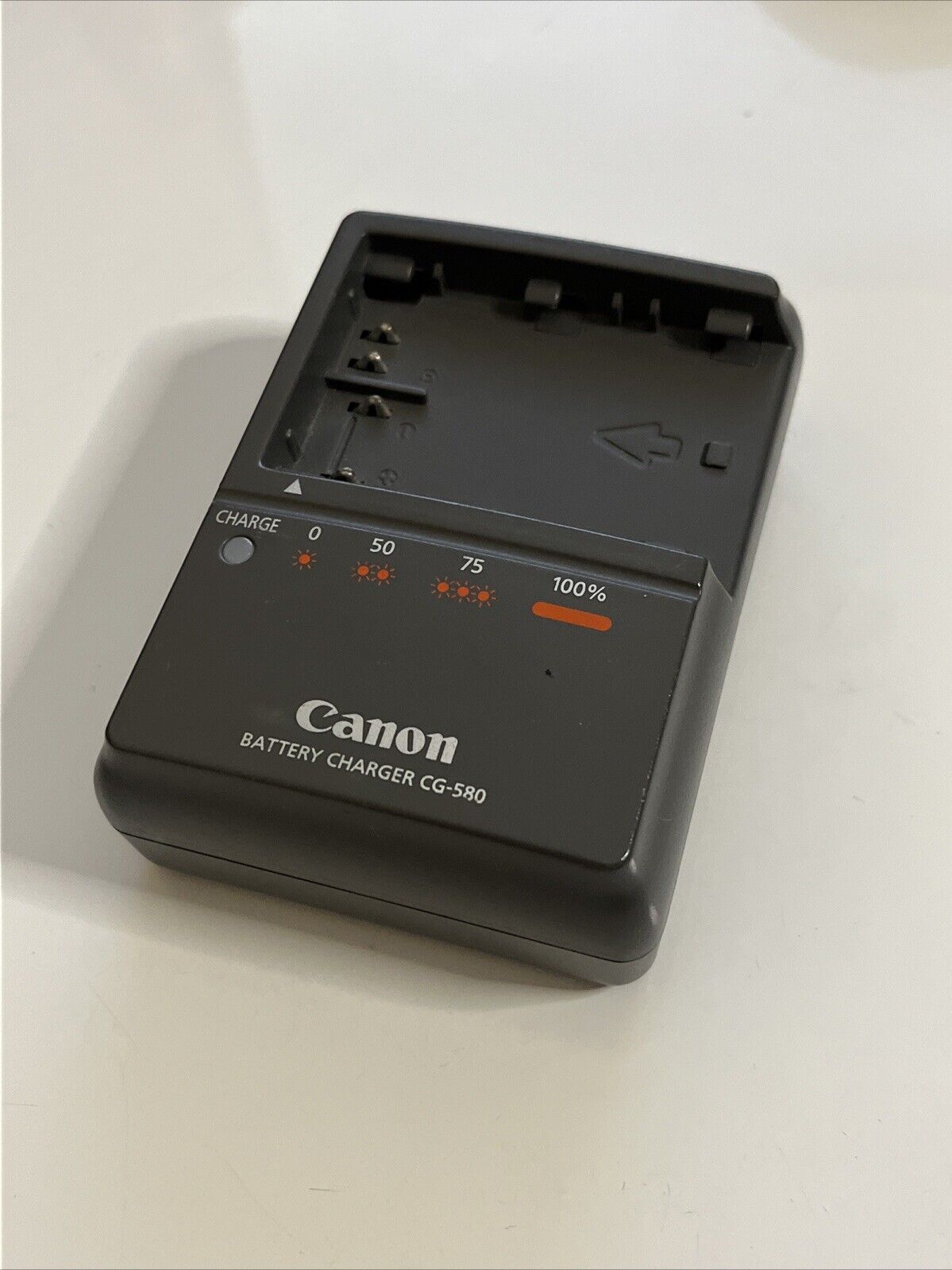 Genuine Canon Camera Battery Charger CG-580 for Canon BP-511A BP-511 Battery