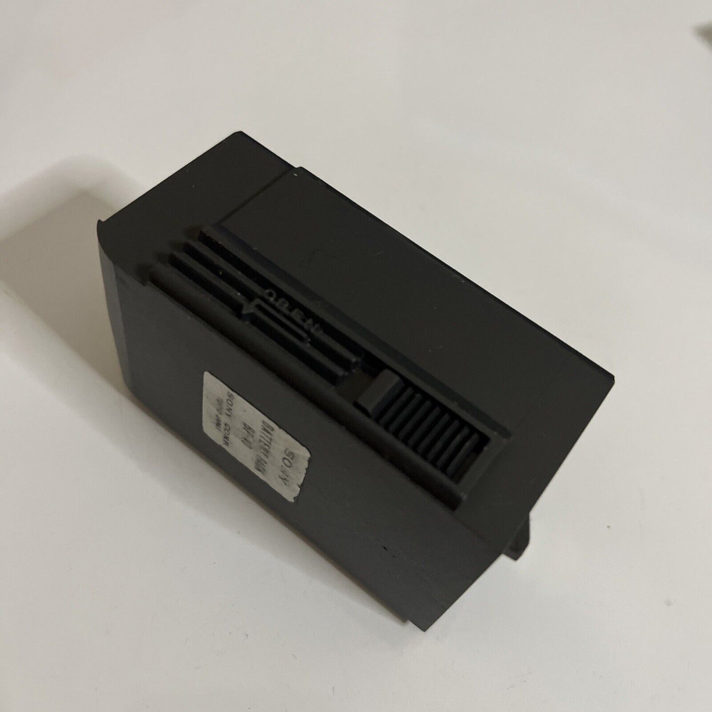 Genuine Sony Battery Pack BP-4D Uses AA Batteries Made in Japan
