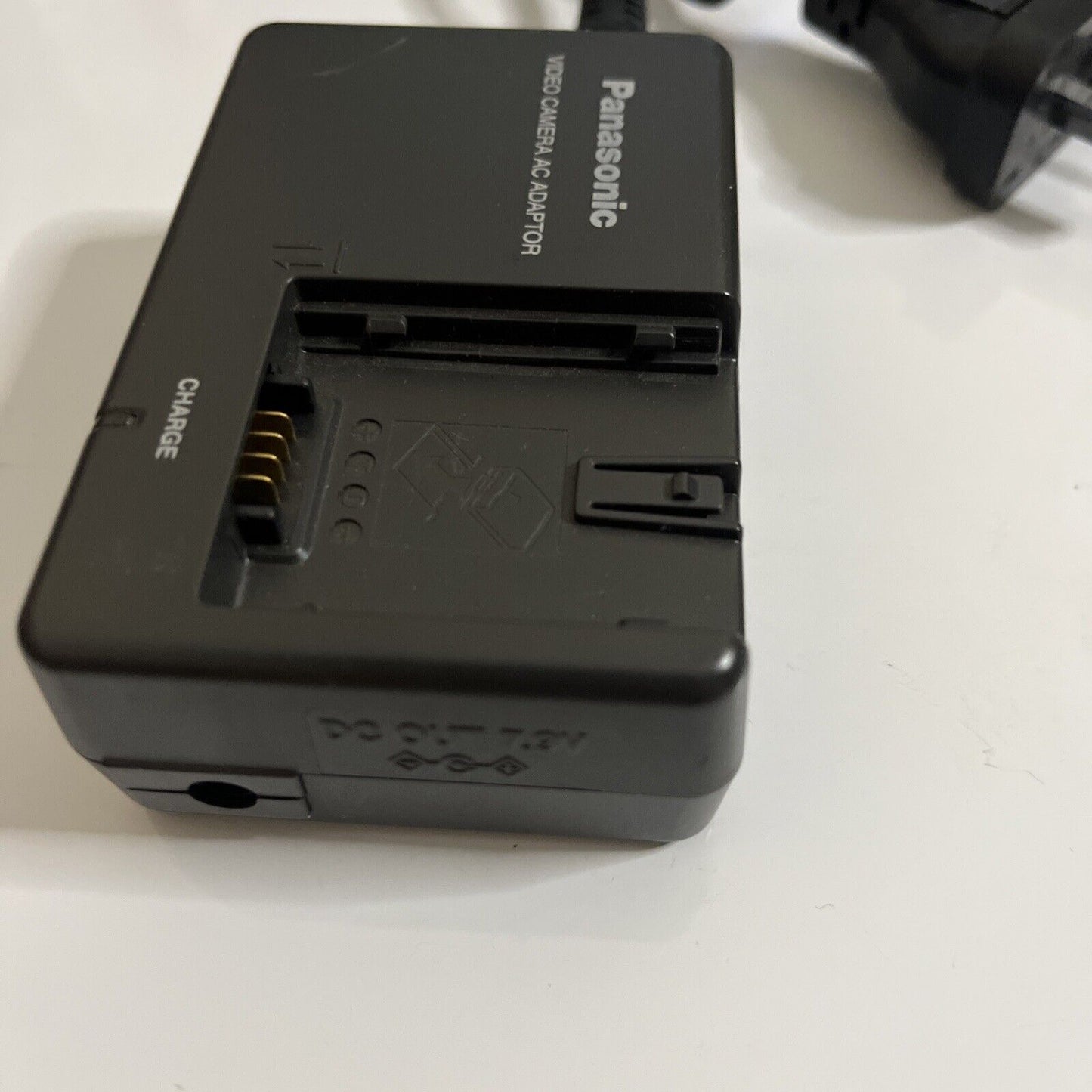 Genuine Panasonic VSK0650 Camera Battery Charger for CGA-DU21 CGA-DU12