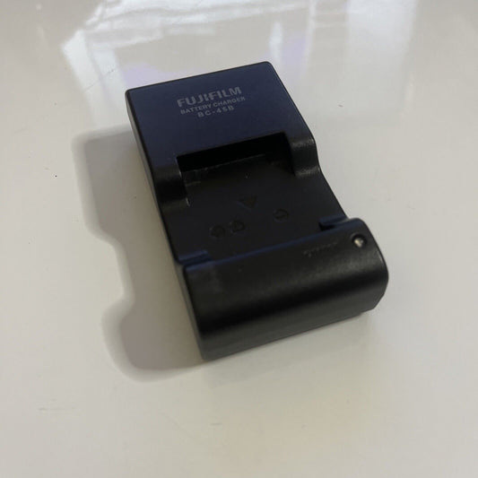 Genuine Fujifilm Camera Battery Charger BC-45B For NP-45A Battery