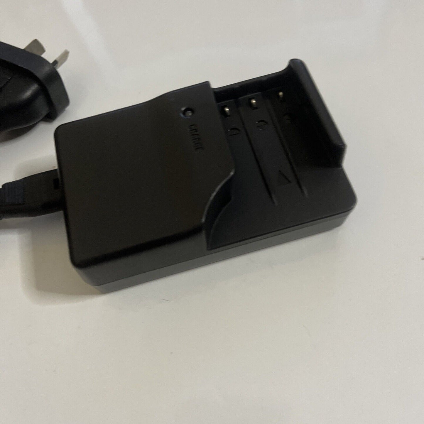 Genuine Konica DR-BC-K4 Camera Battery Charger for Konica 3.7V DR-LB4 Battery